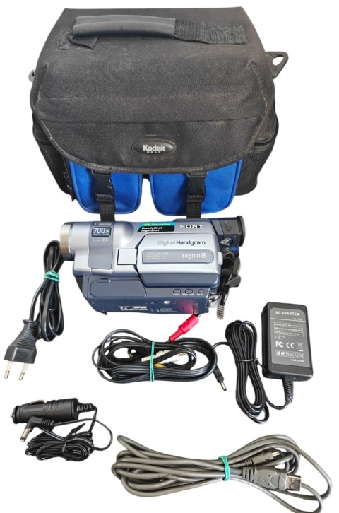 Sony Digital8 DCR-TRV245E – Kamera Cyfrowa Digital8 | NightShotc | USB Streaming | SteadyShot jak nowa