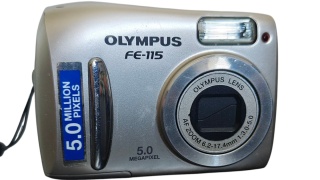 Olympus FE-115 Aparat Cyfrowy 5 MP