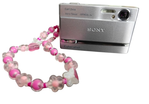Sony Cyber-shot DSC-T9 – Srebrny | 6 MP | 3x Zoom | Digicam